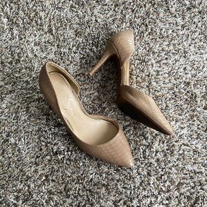 Jessica Simpson Tan/Brown Textured Heels Size: 7